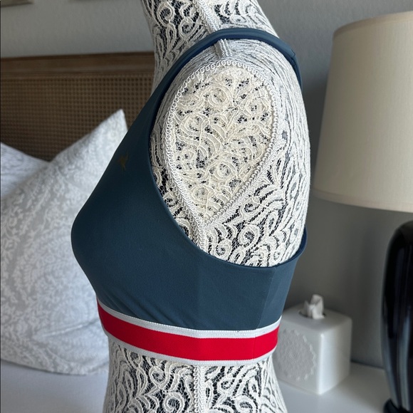 Tracksmith Run Bra in Midnight - Picture 7 of 11